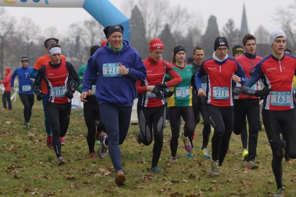 Start zum Langdistanz-Rennen beim Luzerner Cross 2018