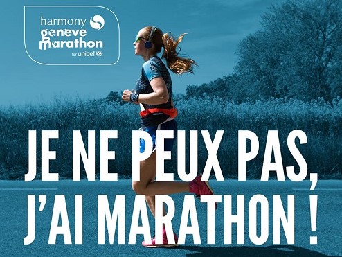 Eine Läuferin abgebildet, darüber der Text, "Je ne peux pas, j'ai marathon"