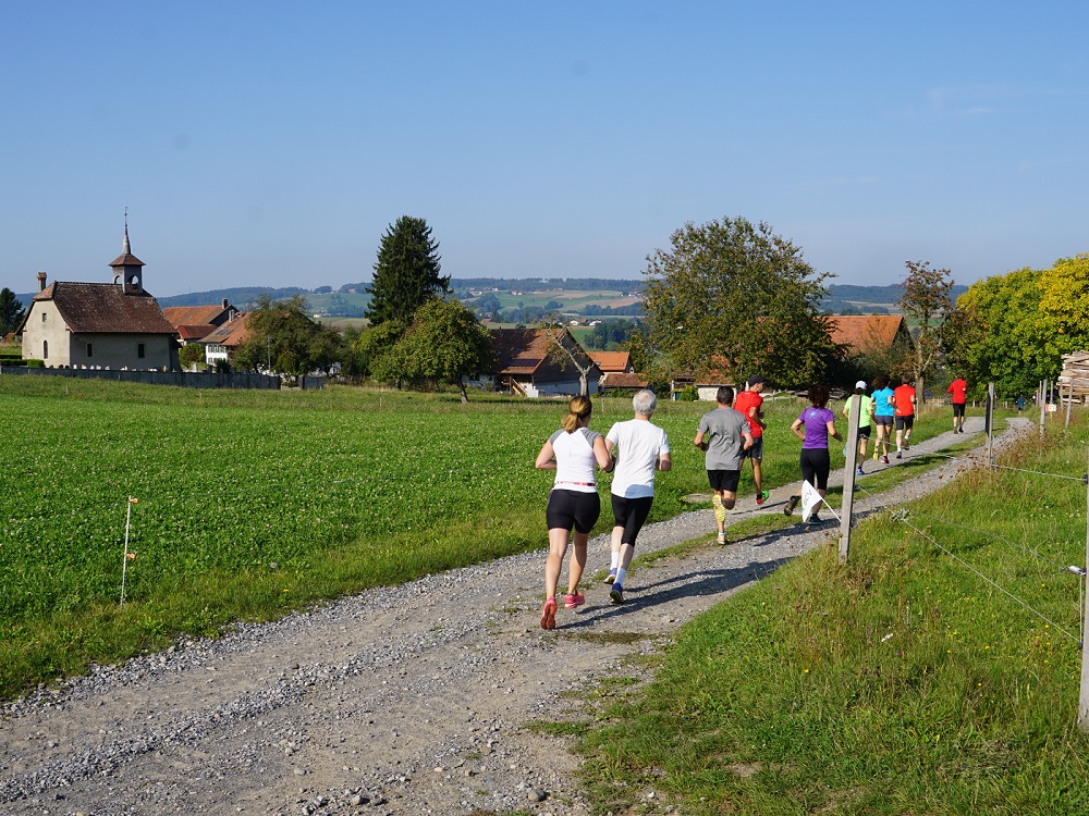 Läuferinnen und Läufer beim Course de Taleines